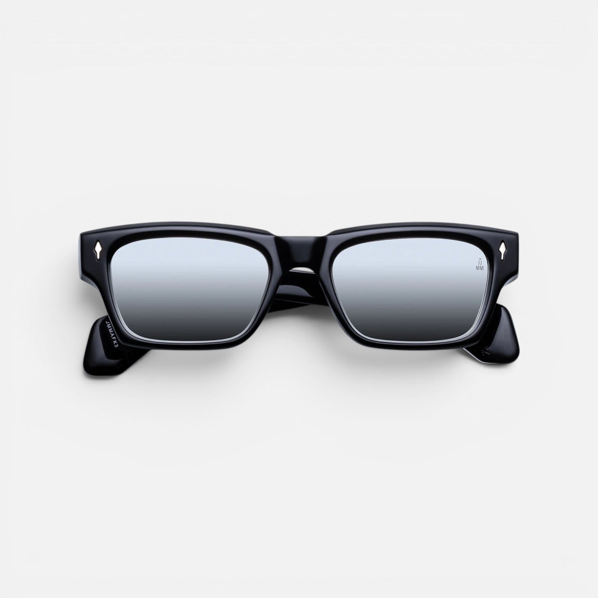 Ashcroft_Black_Mirror_Front_Cropped_5377x3585_b3doof