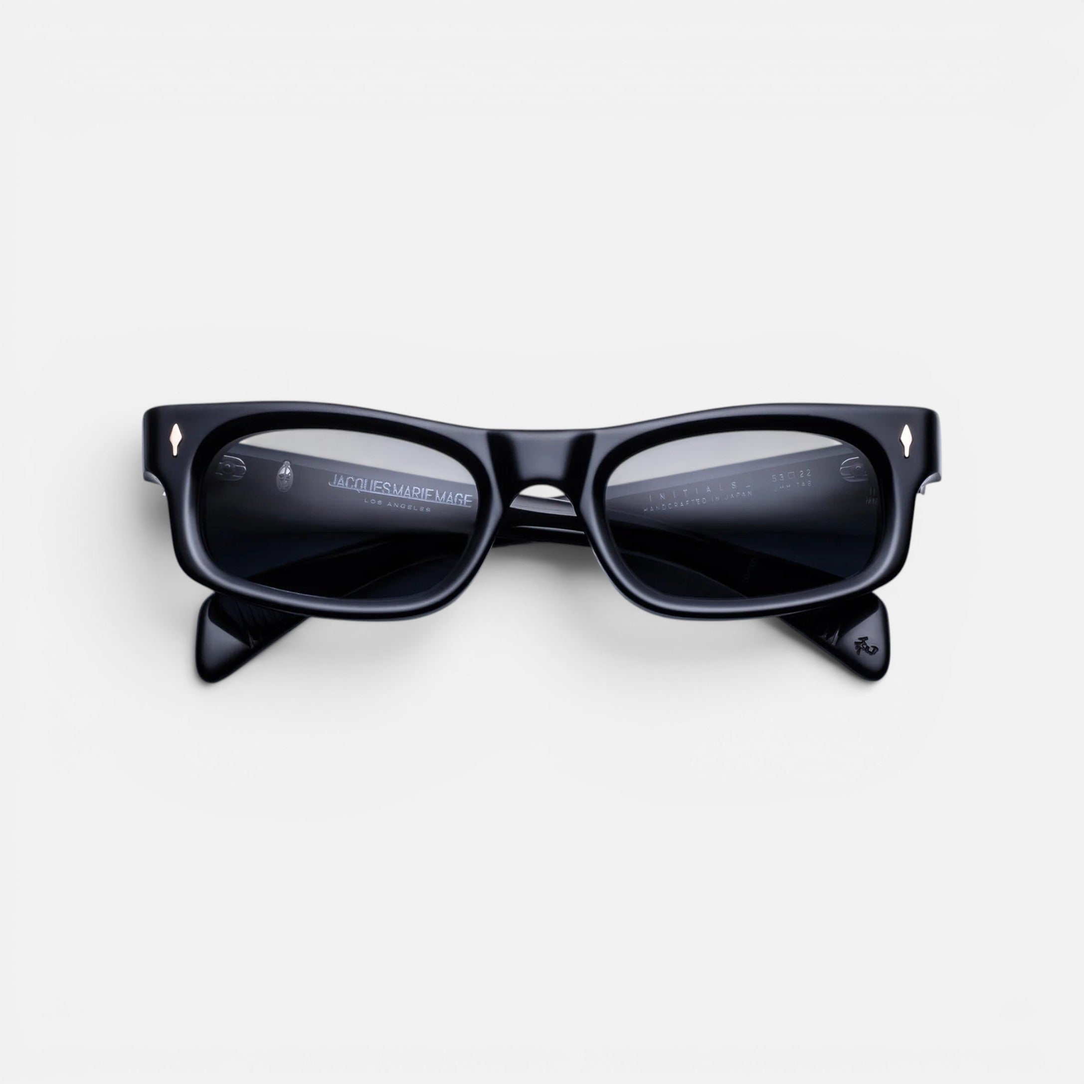 Initials_Lacquer_Front_Cropped_5377x3585_n18dqf