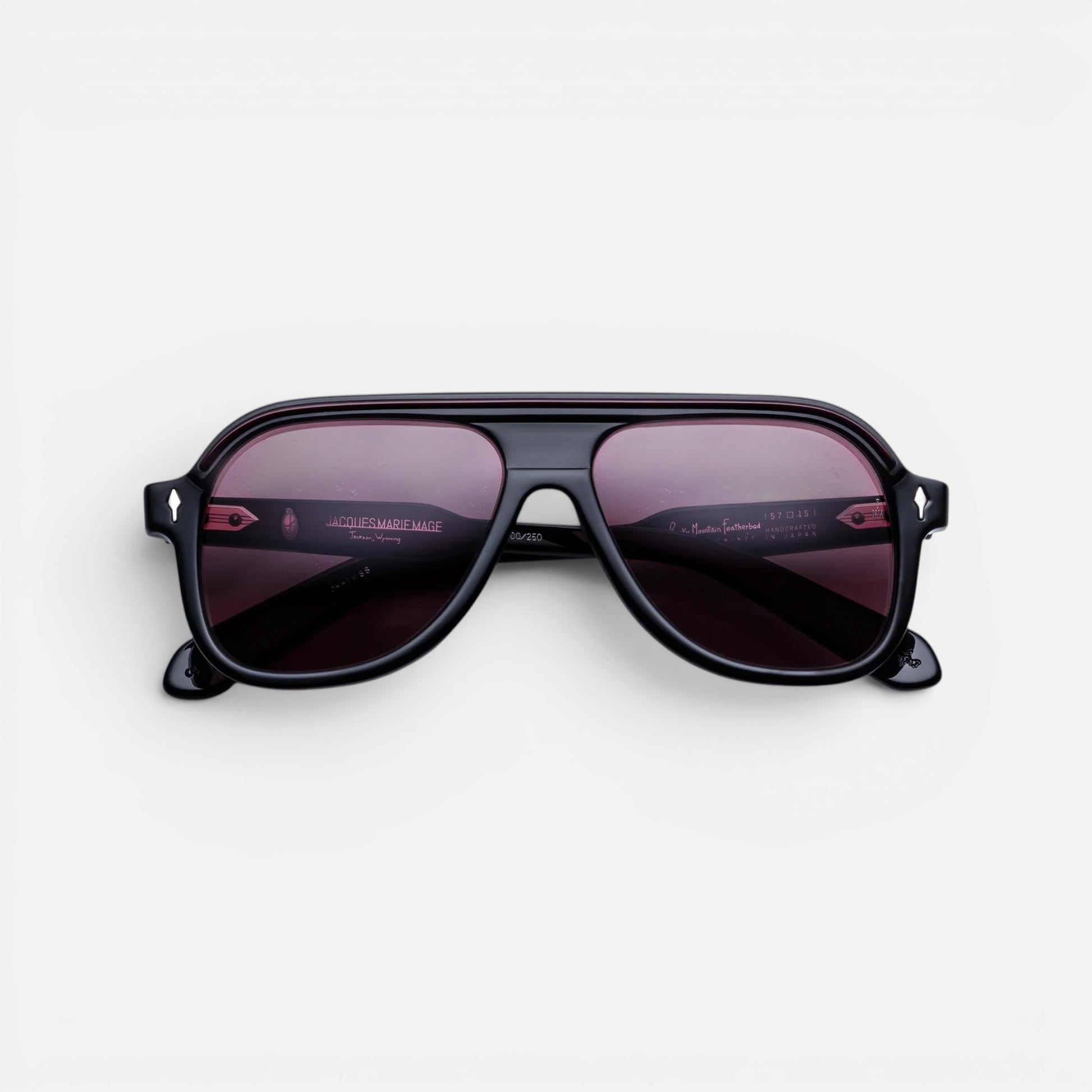 Teewinot_Black_Front_Cropped_5377x3585_497c77ce-c9be-4c51-9142-90a6fa10aa26